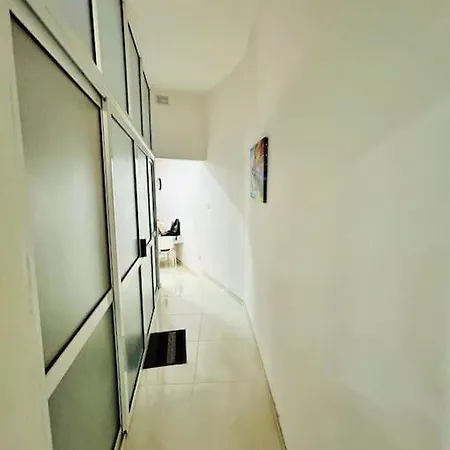 Cozy 1-br Close To The Seaside * Gzira