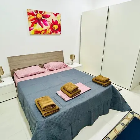Apartmán Cozy 1-br Close To The Seaside *