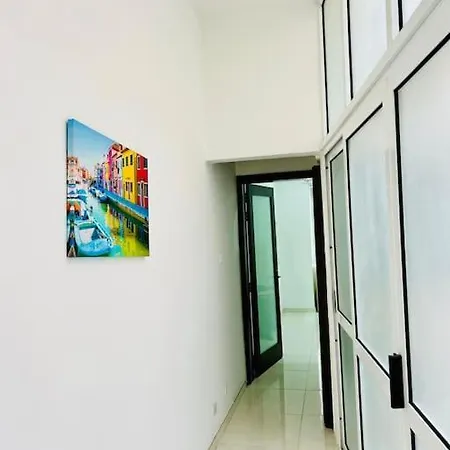 Cozy 1-br Close To The Seaside *