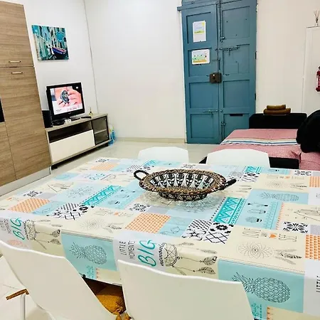 Cozy 1-br Close To The Seaside Apartmán